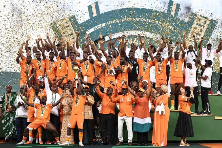 Selebrasi pemain Pantai Gading setelah setelah memenangi pertandingan final Piala Afrika 2023 (AFP/FRANCK FIFE via Kompas.id)