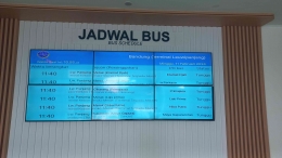 Jadwal Bus terminal. (Dokumentasi pribadi Raja Lubis)
