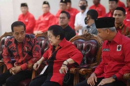 Jokowi bersama Megawati dan Ganjar. Foto: Antara via Kompas.com