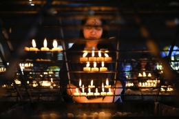 Ilustrasi jemaat berdoa. (AP/AARON FAVILA via Kompas.id)