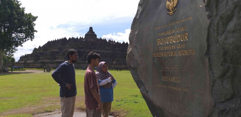 Prasasti pemugaran Candi Borobudur yang diresmikan Presiden Soeharto pada 1983.