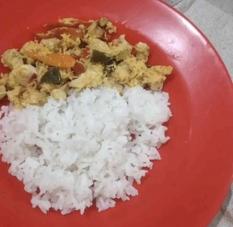 Bothok dimakan dengan nasi anget (Sumber: instagram indah_novie)