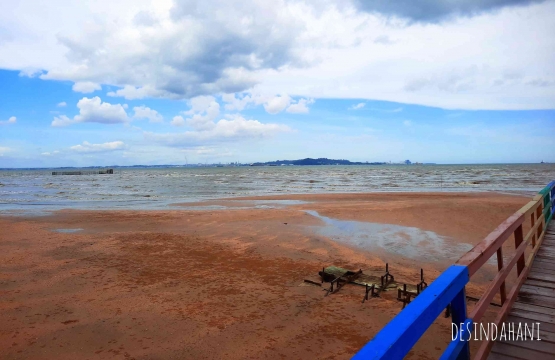 Pantai Nipah-nipah di Kabupaten Penajam Paser Utara, Kalimantan Timur | Sumber: Foto Desy Hani