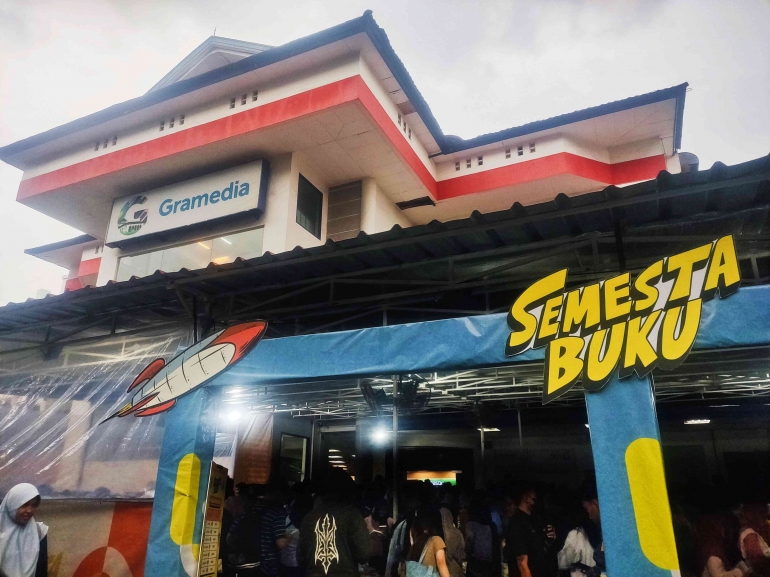 Semesta Buku Gramedia Merdeka Bandung (17/02/24). (Sumber: Dok. Pribadi/Siska Fajarrany)