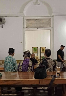 Sambutan Pak Agus Yusuf selaku penyelenggara pameran lukisan hasil karya anggota AMFPA Indonesia di Madiun(dokpri)