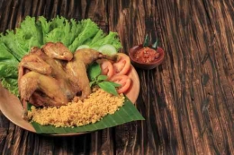 Ayam goreng kremes yang juga berasal dari Yogyakarta. Sumber: istockphoto (Ika Rahma)
