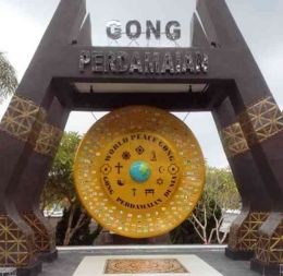 Gong Perdamaian di Kompleks Makam Bung Karno | dok. smpk_corjesu
