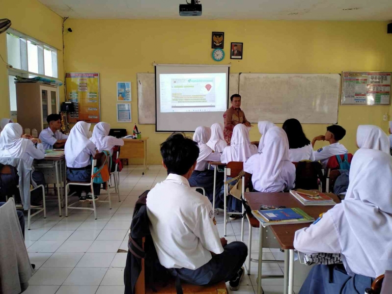 Pelaksanaan Observasi Kelas di SMAN 1 Parongpong. Sumber Foto: Dokpri