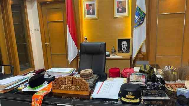 Meja Gubernur DKI di Balaikota (Foto by Kumparan)