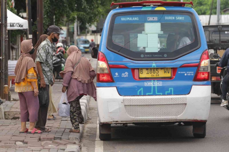 Angkot/Mikrotrans Jaklingko Kalimalang-Duren Sawit (foto: Hufaz Muhammad Zaki)