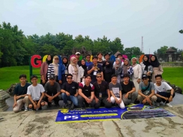 Outing Class SMA Plus Al Ghifari, Siswa Mengenal Keraton Kasepuhan Cirebon dan Gua Sunyaragi (Foto: Dokpri)