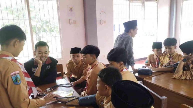 Pembentukan Tim Kesehatan Oleh Mahasiswa PMM UMM Gelombang 05 Kelompok 93/dokpri
