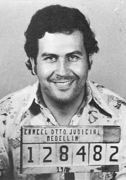 Wikipedia - https://id.wikipedia.org/wiki/Pablo_Escobar