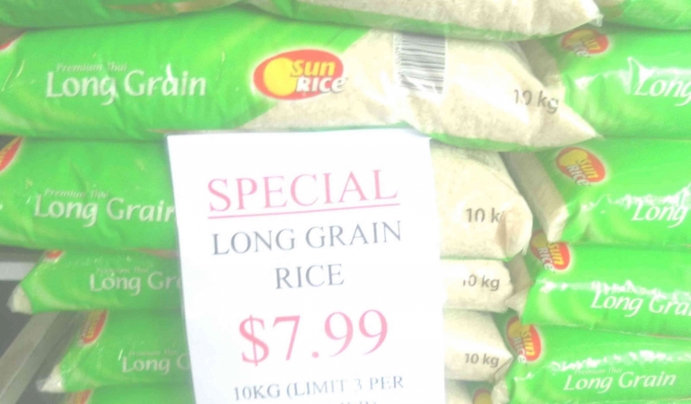 Harga beras 10 kg 7,99 dolar (dok pribadi)