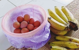 Telur dan pisang sebagai real food (sumber : kampungkb.bkkbn.go.id)