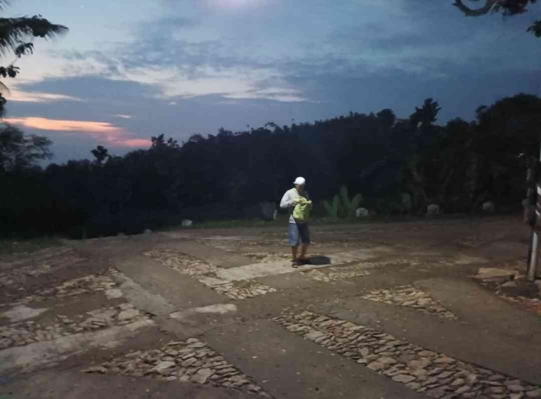 Suasana bakda subuh di dusun Temon, Desa Pagerukir, Kecamatan Sampung, Ponorogo (dokpri)