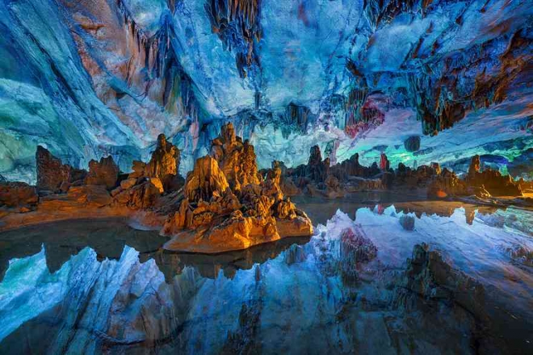 Sumber: 15 Of The Most Majestic Caves In The World - Architecture & Design (architecturendesign.net)