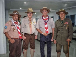 Sejumlah tokoh Pramuka yang hadir mengenakan kostum a la Baden-Powell. (Foto: Mutiara Adriane)