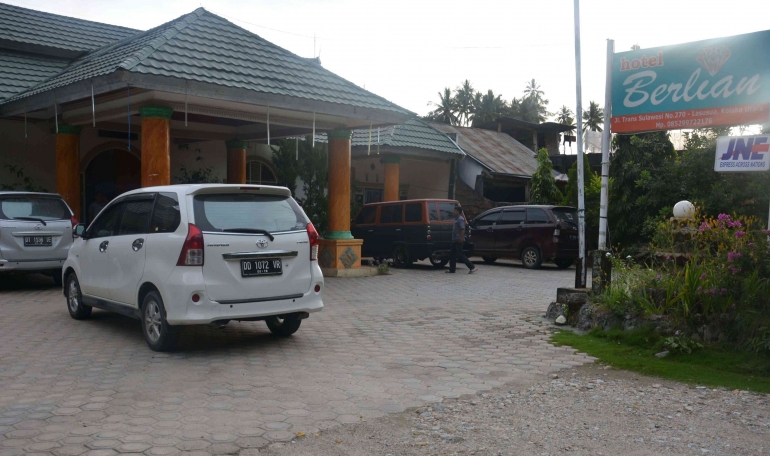 Hotel Berlian, salah satu hotel terbaik di Kota Lasusua, Kolaka Utara (Sumber: Dokumentasi Pribadi)