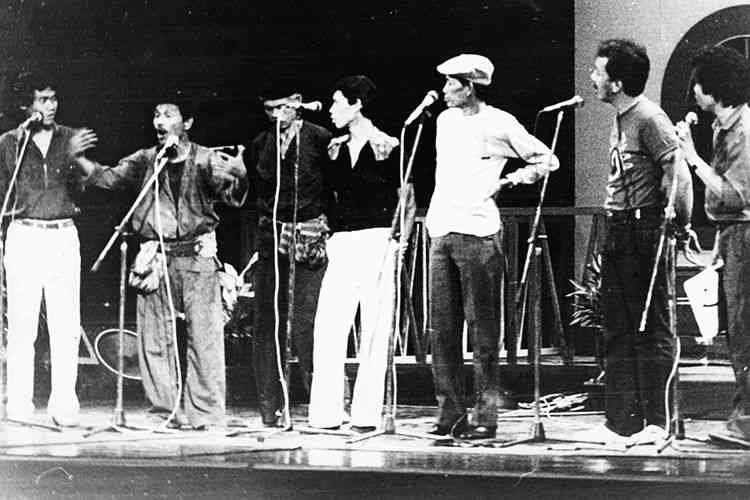 (Dari kiri) Kasino, Nasir, Bolot, Malih, Bokir, Indro, dan Dono, Taman Ismail Marzuki 23 April 1983. (Sumber: Kompas/Bre Redana)
