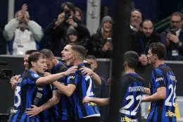 Para pemain Inter Milan rayakan gol Lautaro ke gawang Atalanta, Kamis (29/2/24) dini hari. sumber : AP Photo/Antonio Calanni via www.bola.net