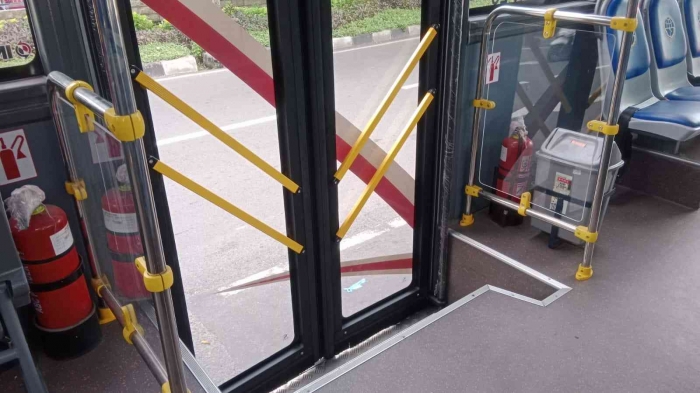 Bus yang menggunakan dek rendah. - (Dokumentasi Pribadi)