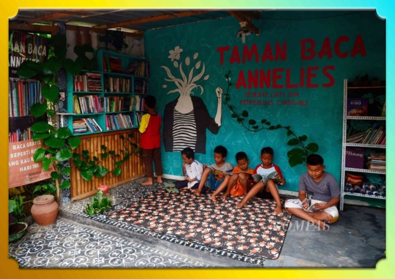 Anak-anak membaca  buku di Taman Baca Annelies di Desa Kasepuhan, Kab.Batang, JaTeng | Kompas-P.Raditya M.Y.