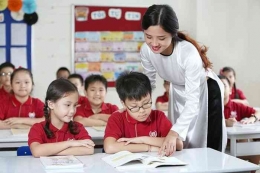 Sumber: Vietnamplus (Vietnam moves up five places in global education rankings)