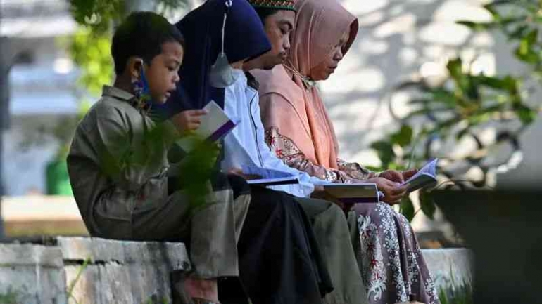 Provinsi Aceh Duduki Peringkat Pertama Keluarga Paling Bahagia di Indonesia. (AFP/Chaideer Mahyuddin)