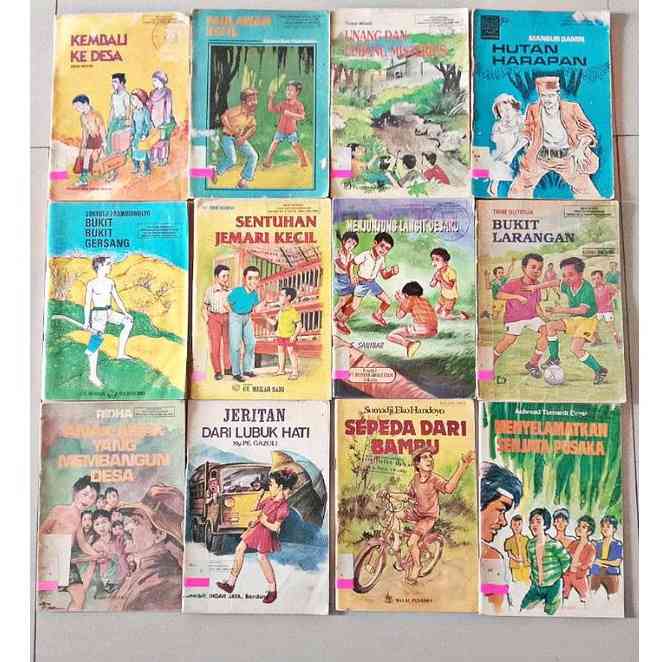 Buku-buku balai pustaka yang dipinjamkan ibu dari sekolah (sumber : toko online di shopee)