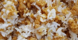 Gambar nasi tiwul  dari : cookpad.com