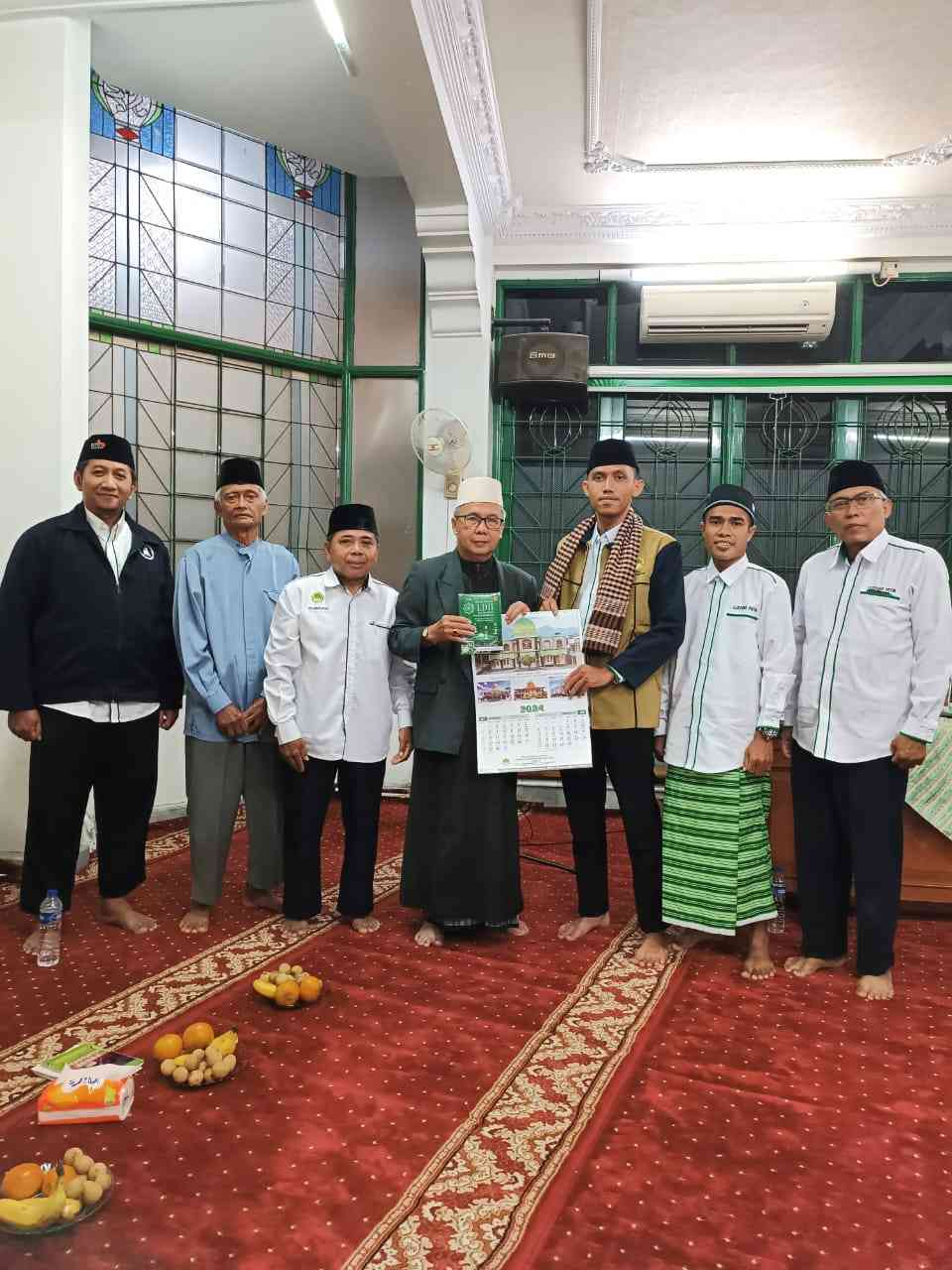 Sesi foto bersama MUI dengan PC LDII Cempaka Putih (Sumber: dokpri)