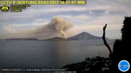 Ilustrasi - Bagaimana mengkur jarak aman secara fisik dari Gunung Anak Krakatau (3/2/2022)? (Foto: m.tribunnews.com/Magma ESDM)