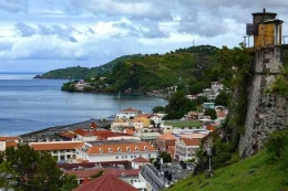 Saint George's, ibukota Grenada. (sumber: Tripadvisor)