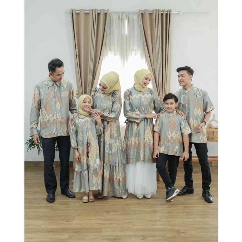 Fashion keluarga Muslim dan Muslimah - sumber gambar: shoppe.co.id