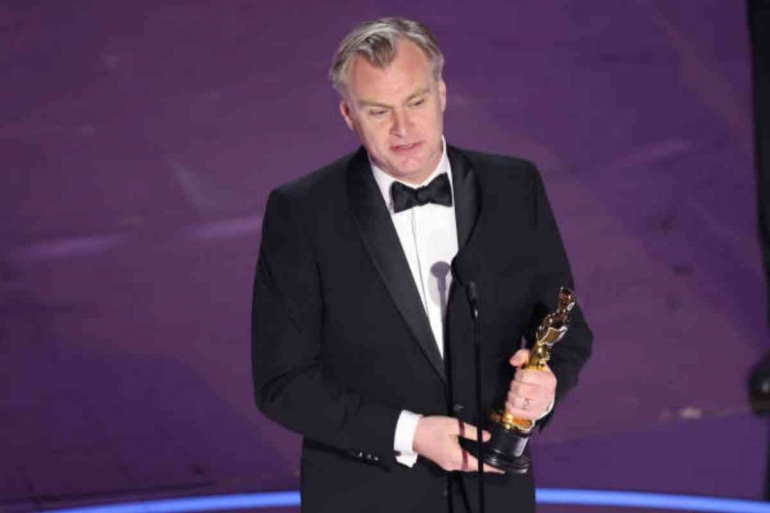 Christopher Nolan memenangkan Sutradara Terbaik untuk 