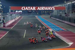 Suasana balapan perdana MotoGP 2024 di Qatar. Sumber: getty images (Icon Sportswire)