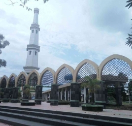 Masjid Jamii' Toli-toli, Sulteng. Sumber gambar dokumen pribadi