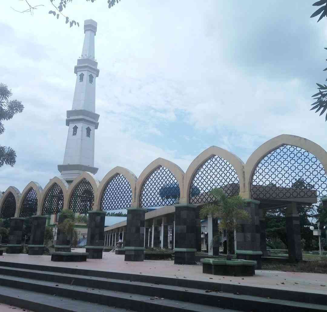 Masjid Jamii' Toli-toli, Sulteng. Sumber gambar dokumen pribadi