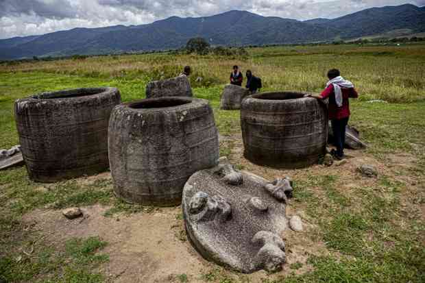 Sumber: Menengok peninggalan tradisi megalitikum di Lembah Besoa — BenarNews Indonesia (www.benarnews.org)