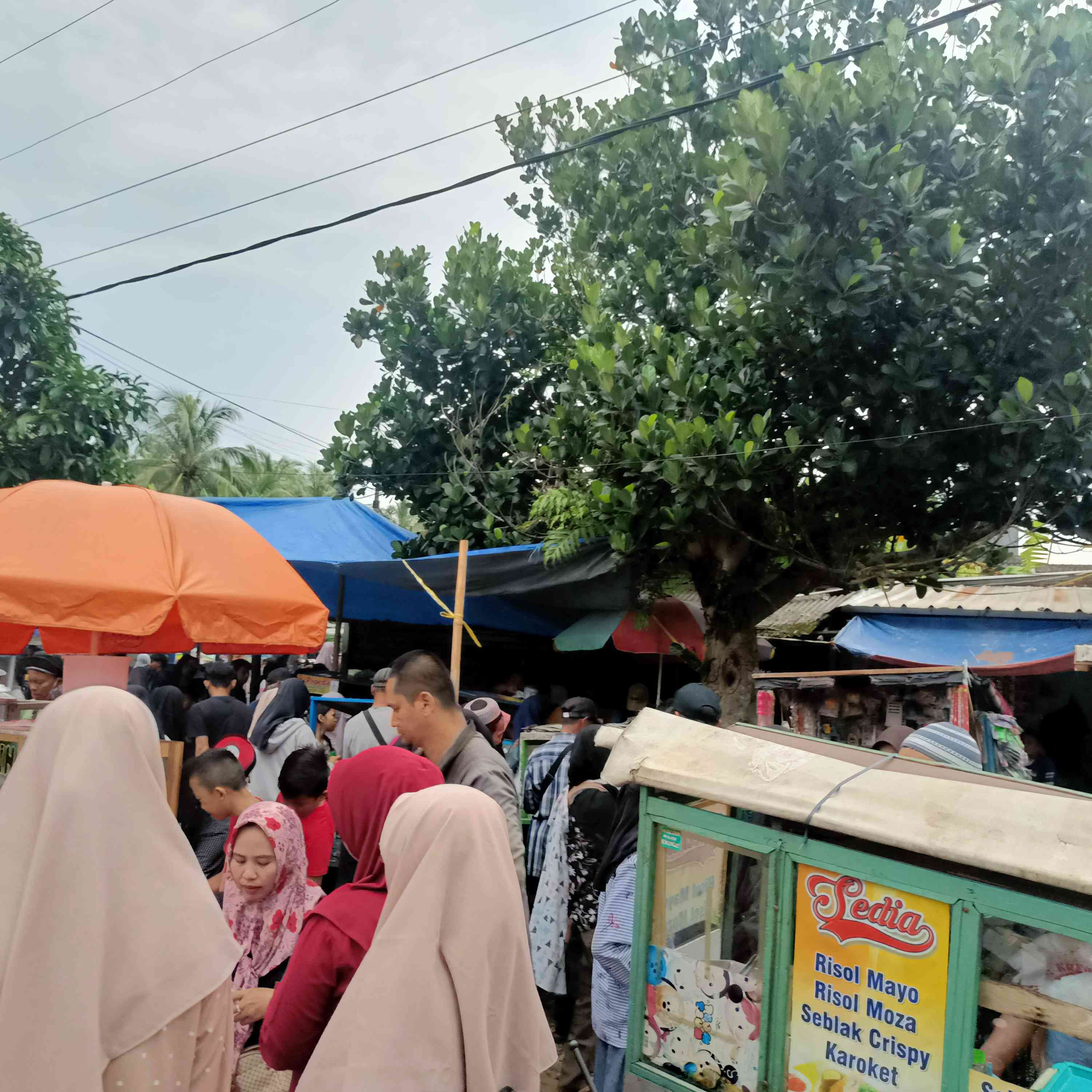 Dokrpi. Tamjen alias Taman Jejen, Pasar Jajanan Dadakan di Bulan Ramadhan