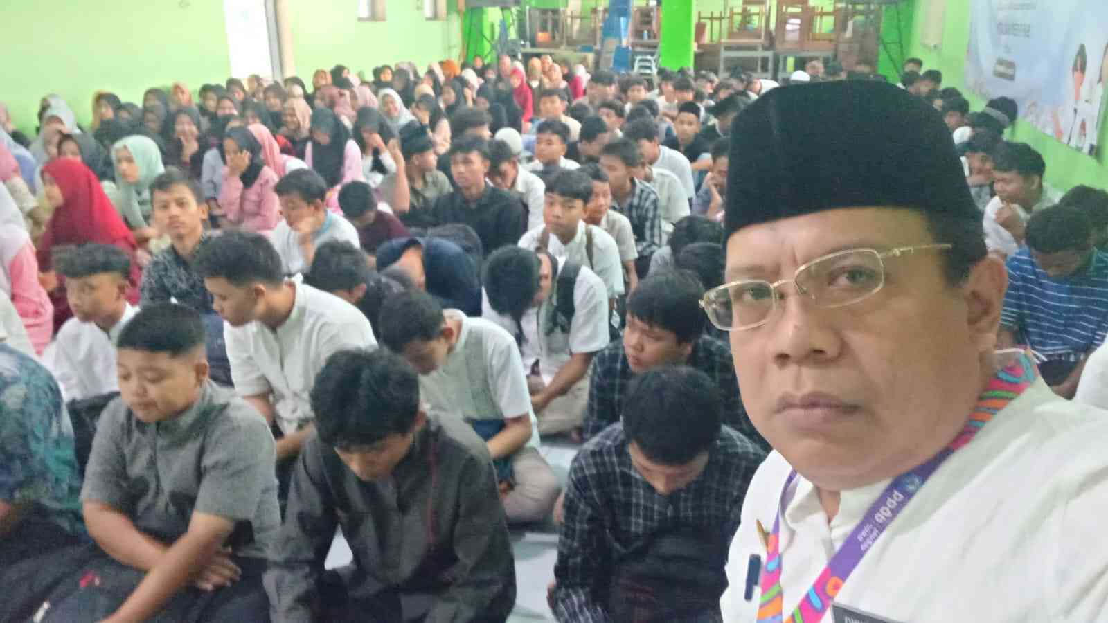 Peserta pesantren kilat Esemku Manis tampak antusias mengikuti pesantren kilat 1445 H (Foto:Dok/Diq)