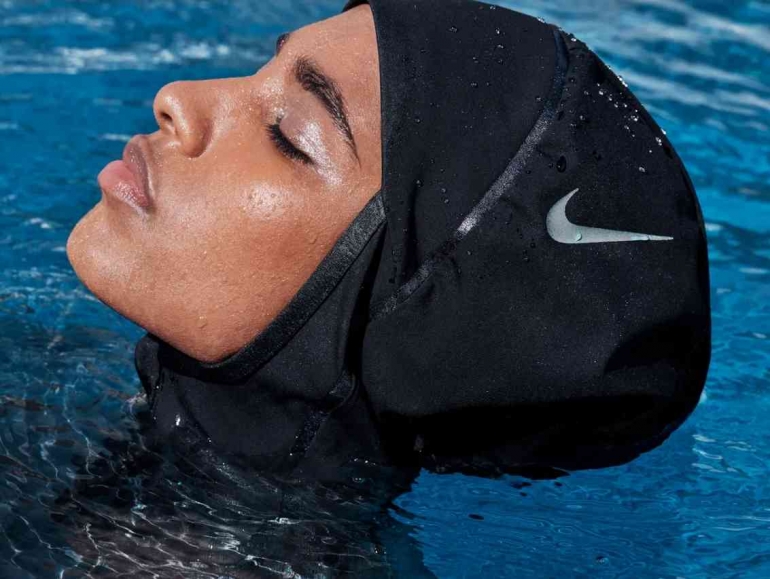 Nike Takes the Plunge Into Modest Swimwear | The New Yorker 