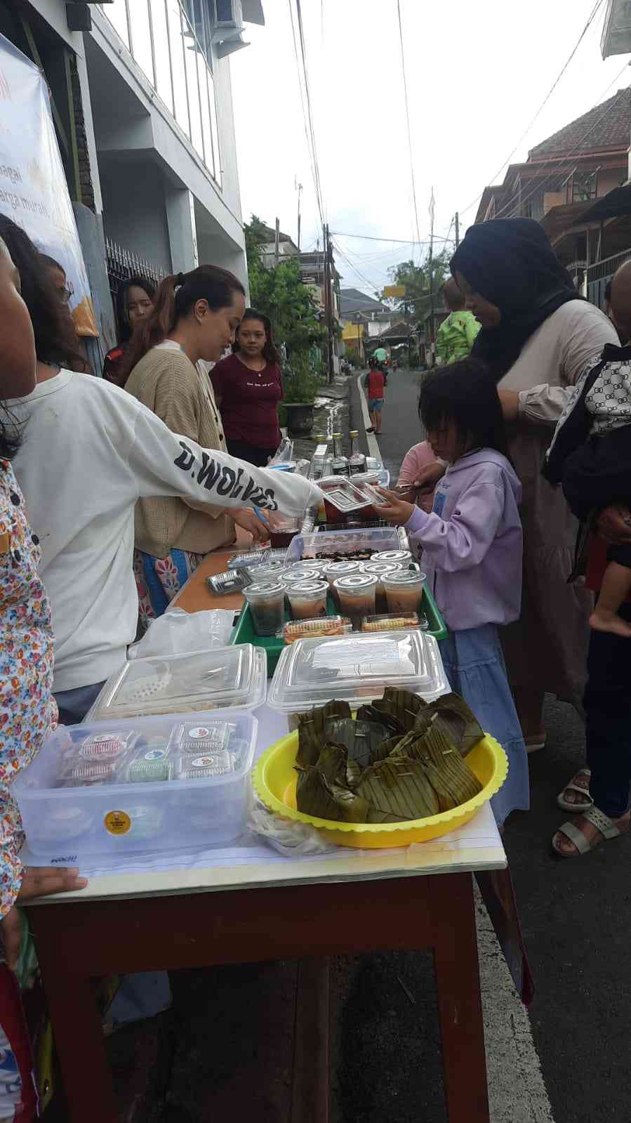 Berbelanja di Takjil Ramadhan, dokumentasi pribadi Utien 