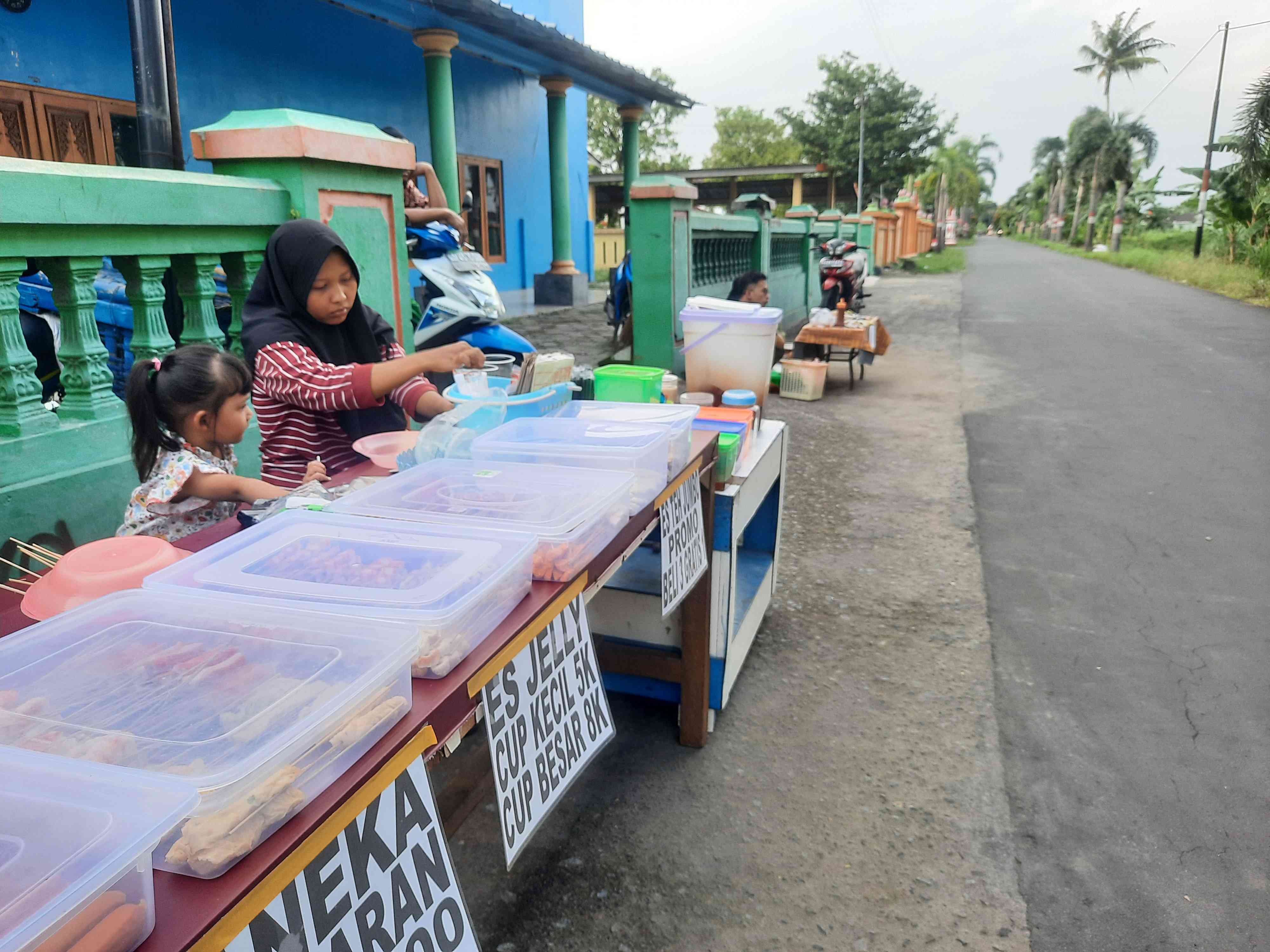 Ilustrasi Penjual Sosis Bakar: Sumber gambar Dokumen Yuliyanti