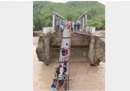 Suasana di jembatan Kapsali tahun lampau, https://kupang.tribunnews.com/