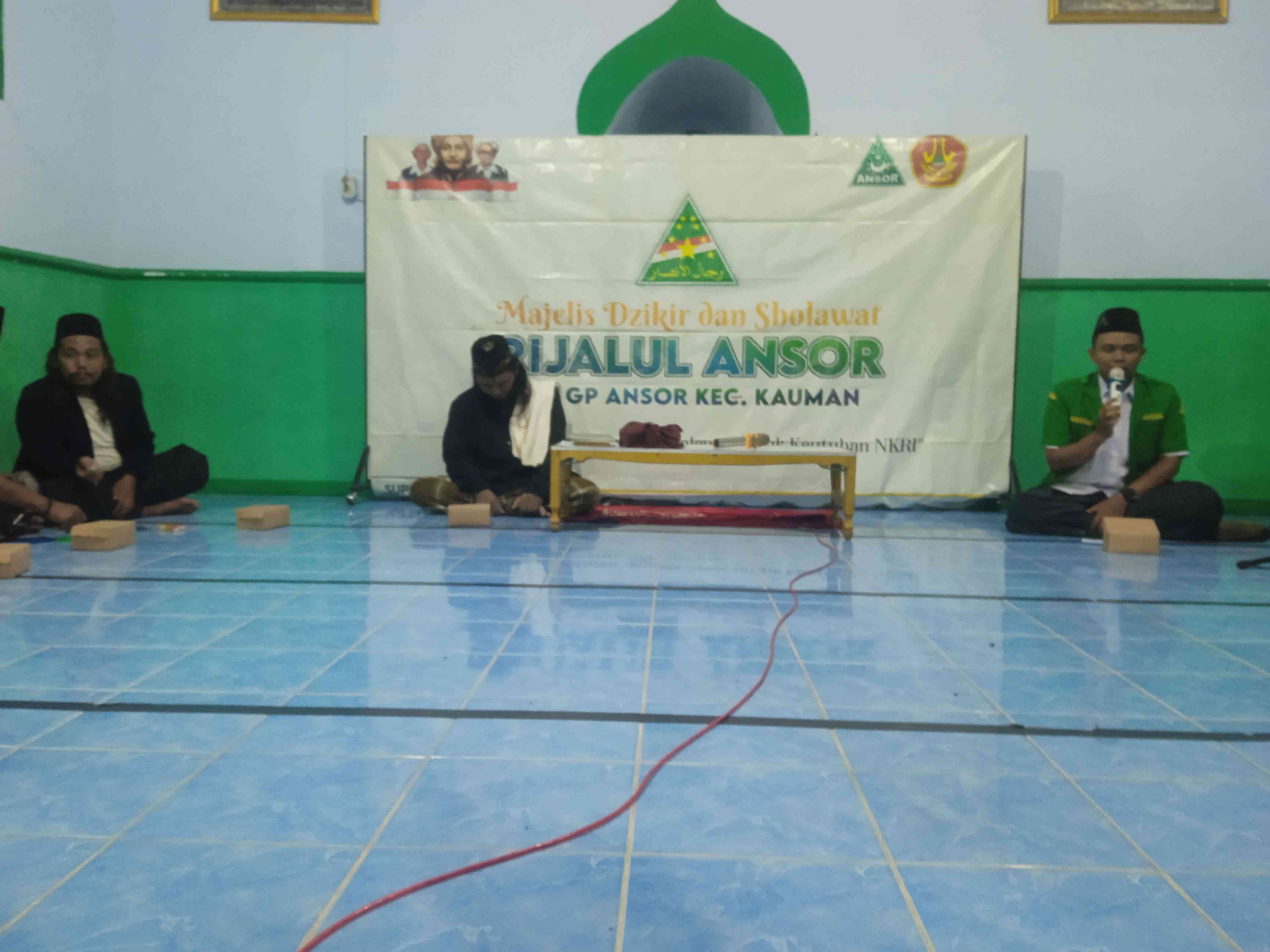 Dokumen Pribadi: Majelis Dzikir dan Shalawat di Mushola Baitul Muttaqin