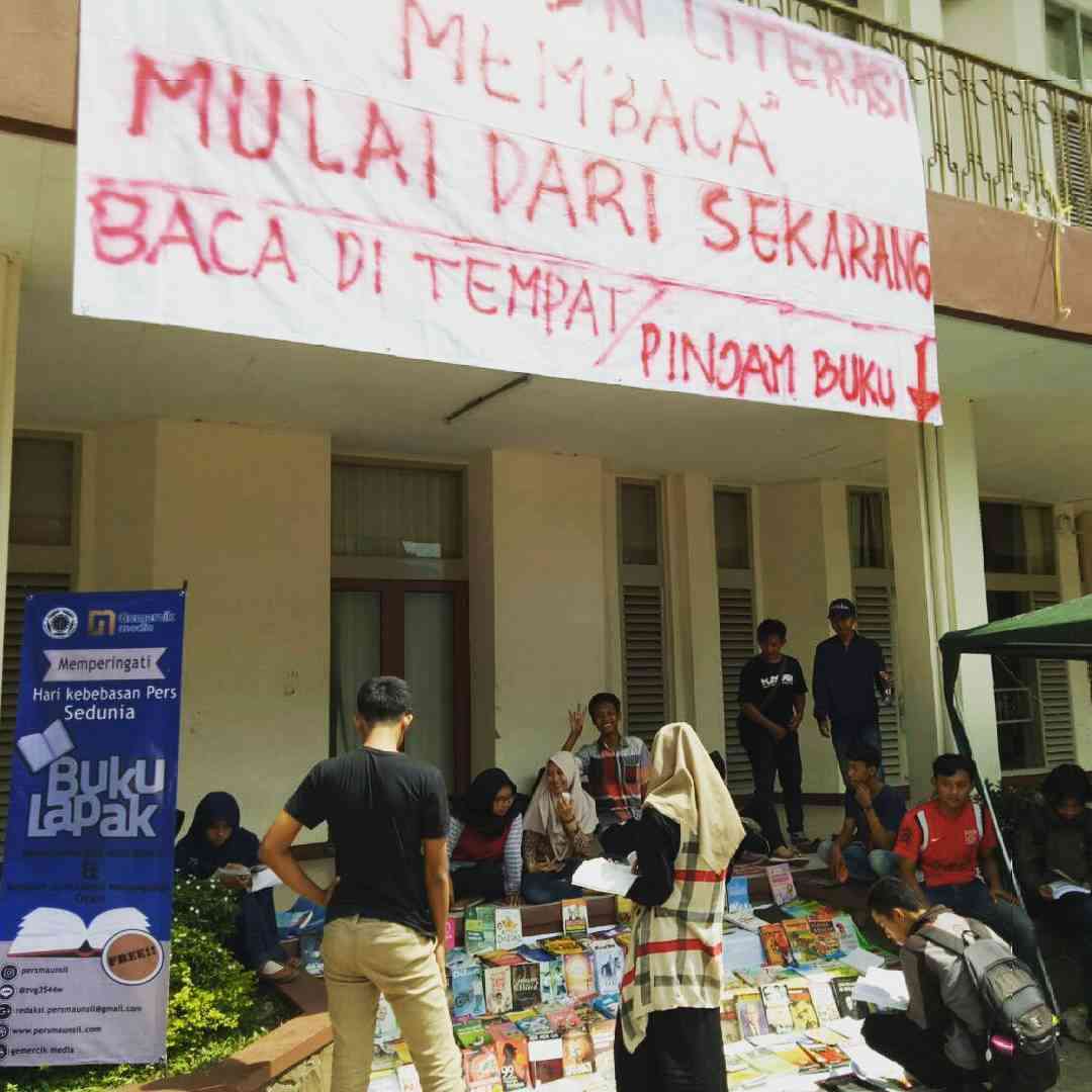 Kegiatan ngabuburit di Kampus dengan Ngabuburead. (Sumber: Dok.Pribadi/Siska Fajarrany via Gemercik Media)