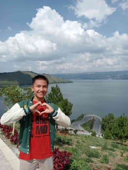 Panorama Danau Toba dari Bukit Sibea-bea (Dok. Pribadi)