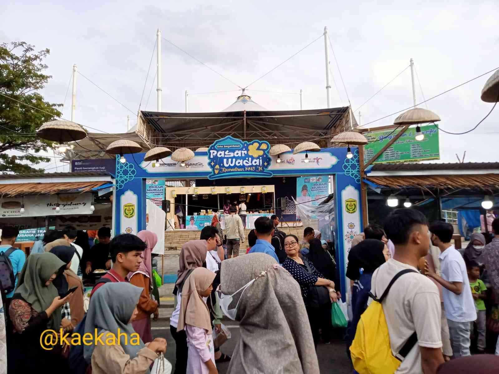 Pasar Wadai, Arena Basambang alias Ngabuburit Favorit Urang Banjar | @kaekaha